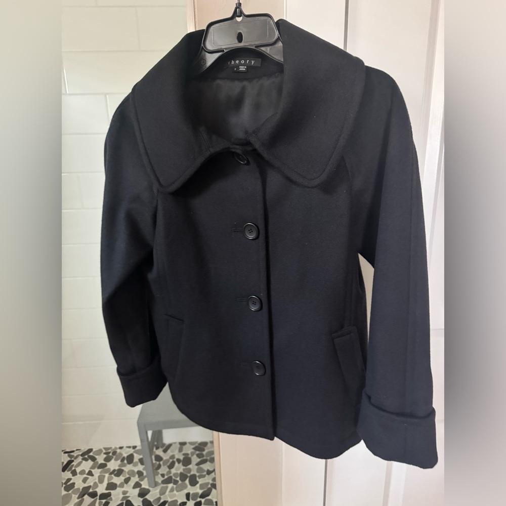 Theory Black 100% Wool Winter Warm Comfy Pea Coat Small Never Used